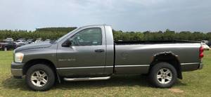 lot 2 image: 2007 Dodge Ram 1500 SLT 4x4