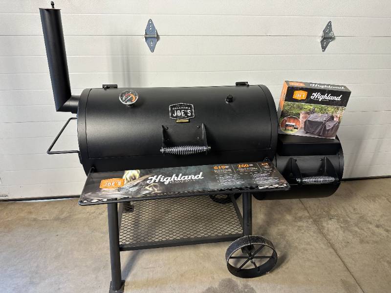 Brand New Oklahoma Joe s Highland Offset Smoker BBQ Grill New Oklahoma Joe s Smoker Grill New Gas Firepit Patio Heater Dog Food New Clothing Kitchen Items As Seen on TV