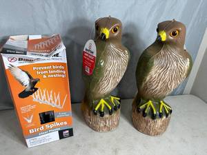 lot 111 image: New Bird Spikes and Hawk Decoys