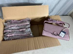 lot 131 image: 7 New Cross Body Purses