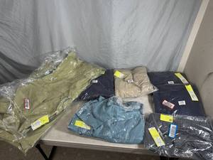 lot 173 image: New With Tags Activewear Clothing