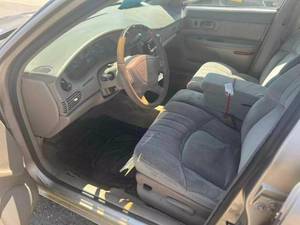 lot 4 image: 1998 Buick Century