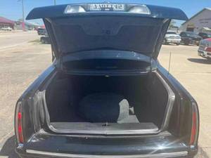 lot 6 image: 1999 Cadillac Deville (LIMO)