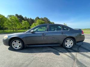 lot 9B image: 2010 Chevrolet Impala LT