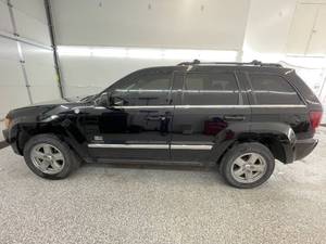 lot 14H image: 2005 Jeep Grand Cherokee Limited - 4X4