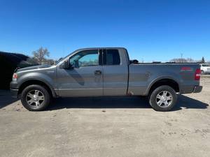 lot 16AA image: 2004 Ford F-150 FX4 - 4X4