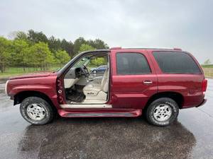 lot 16A image: 2003 Cadilac Escalade  - AWD