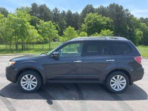 lot 3 image: 2012 Subaru Forester 2.5X Touring - AWD