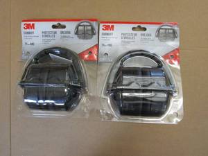 lot 46 image: 2 Pack - 3M Black Folding Earmuff