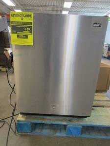lot 157 image: Summit Appliance 24 in. W 4.8 cu. ft. Freezer less Fridge in Stainless Steel Counter Depth