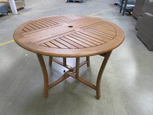 lot 177 image: 43 Round Eucalyptus Table With Umbrella Hole, In nice condition - SOLD AS IS