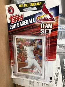 lot 16 image: 2011 CARDINALS BASEBALL CARDS