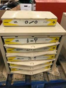 lot 33 image: 5 DRAWER CABINET PLUS ONE OF ASSORTED LAMP PARTS