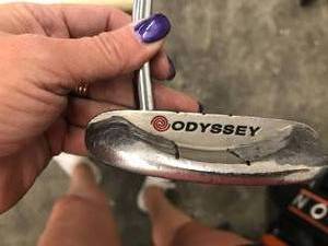 lot 48 image: USED, PUTTING CLUB