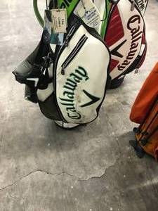 lot 88 image: USED GOLF CLUB BAG