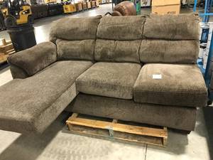 lot 164 image: PARTAIL COUCH