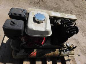 lot 25 image: Ingersoll Rand GX160 Gas Compressor