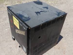 lot 31 image: Kodiak 36 Volt Battery Charger