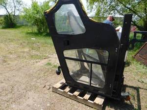 lot 42 image: Martin Forklift Cab