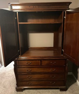 lot 10 image: Gorgeous Italian Made Armoire with 5 Lower Drawers