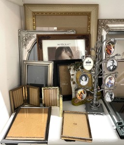 lot 109 image: Fabulous Picture Frames
