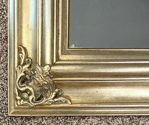 lot 114 image: Gorgeous Golden Framed Mirror
