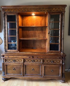 lot 42 image: Gorgeous Office Credenza and Hutch- Made in Belgium