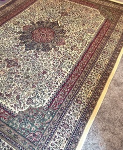 lot 135 image: Amazing Area Rug by Ahmets of Turkey