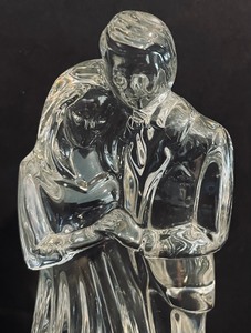 lot 250 image: Waterford Crystal Bride and Groom Figurine