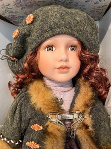 lot 257 image: Pretty Pretty Porcelain Doll from Germany