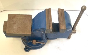 lot 315 image: Workbench Mount Vice