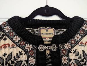 lot 150 image: Dale of Norway Wool Cardigan
