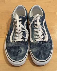 lot 168 image: Two Pairs of Vans Tennis Shoes