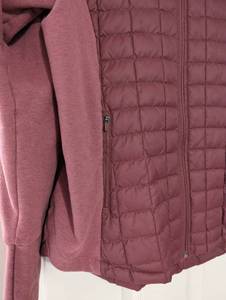 lot 170A image: Mauve North Face Zip Up Hooded Jacket