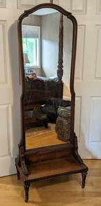 lot 183 image: Vintage Carved Wood Floor Mirror