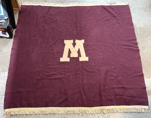 lot 361 image: Vintage University of Minnesota Wool Blanket