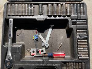 lot 381 image: Craftsman Ratchet and Socket Set with Case