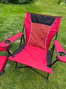 lot 401 image: Folding Kijaro Patio Chair and Sheenive Stadium Seat