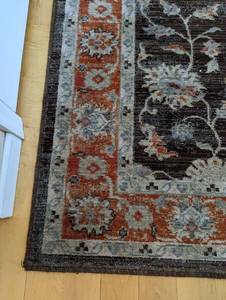lot 192 image: Tommy Bahama Wool Pile Accent Rug