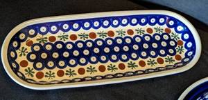 lot 193 image: Three Pieces of Boleslawiec Polish Pottery