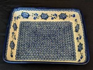 lot 198 image: Boleslawiec Polish Pottery Rectangular Baking Dish