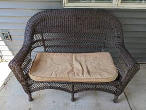 lot 214 image: Wicker Patio Sofa and Coffee Table