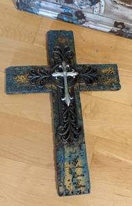 lot 443 image: Metal Wall Decor with DistressedAntique Finish
