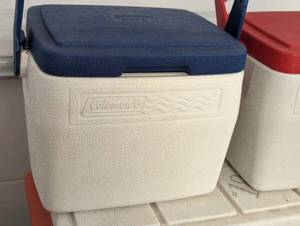 lot 453 image: Assorted Coleman Coolers including Coleman Xtreme
