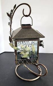 lot 415 image: PartyLite Garden Lites Lantern and Aroma Melts warmer