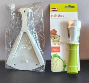lot 477 image: Eclectic Pampered Chef Selection