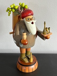 lot 54 image: Vintage German Erzgebirgische Smoker Figurine