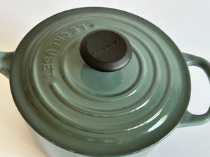 lot 18A image: Le Creuset Four Quart Saucepan
