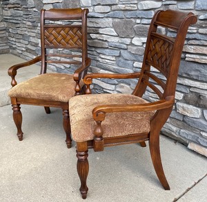 lot 43B image: Pair of Elegant Chairs from Belgium
