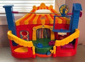 lot 502 image: Vintage Fisher Price Little People Big Top Circus Play Set